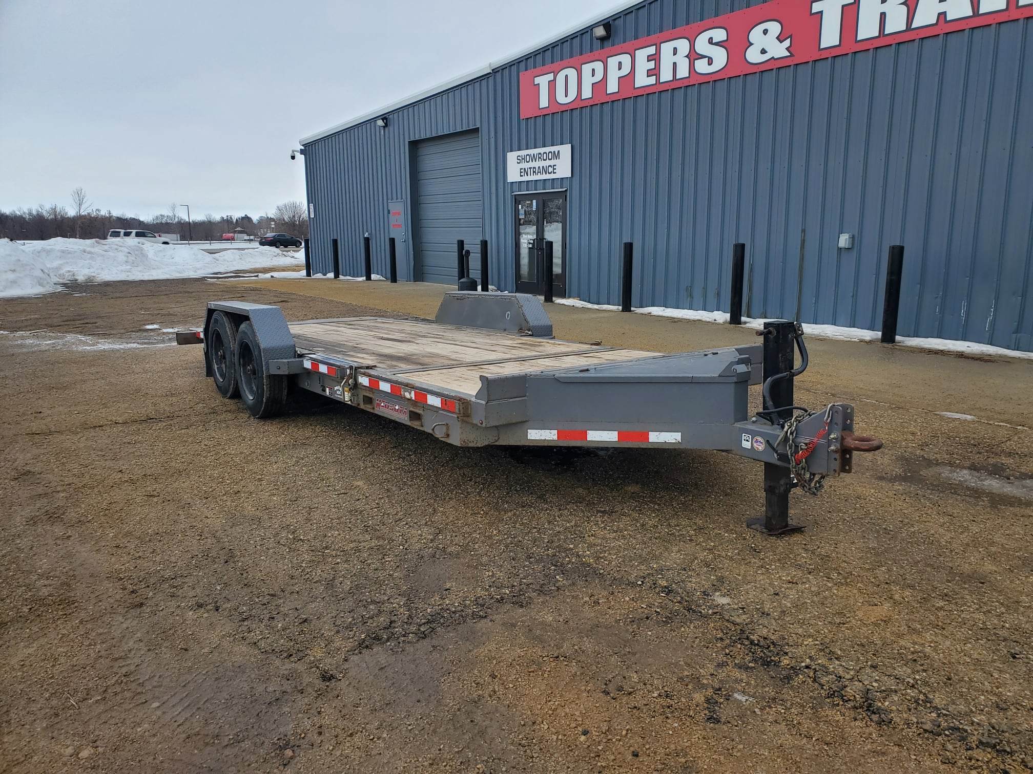 MIDSOTA TB-20 RENTAL TRAILER | Toppers and Trailers Plus